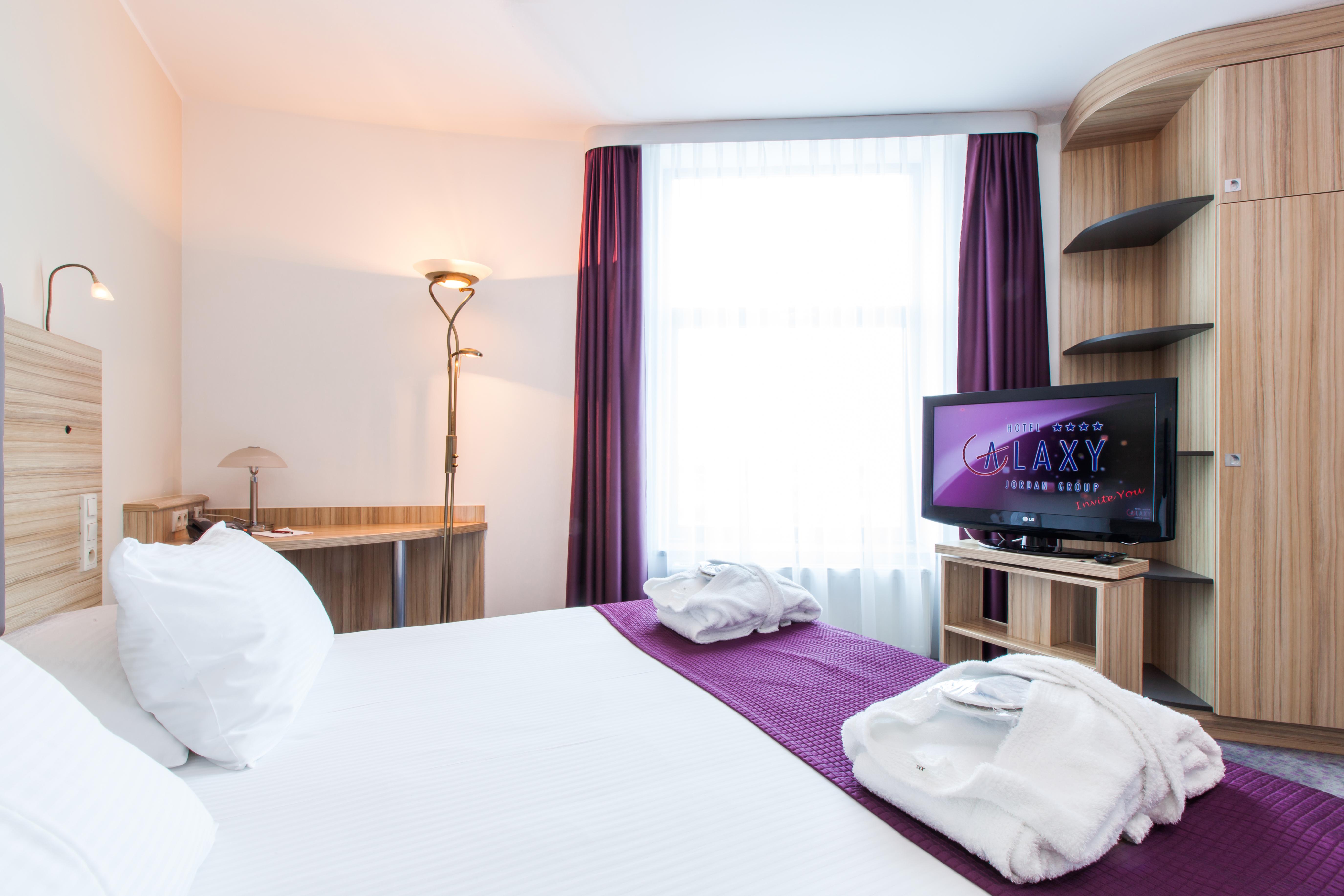 Galaxy Hotel Cracovia Esterno foto
