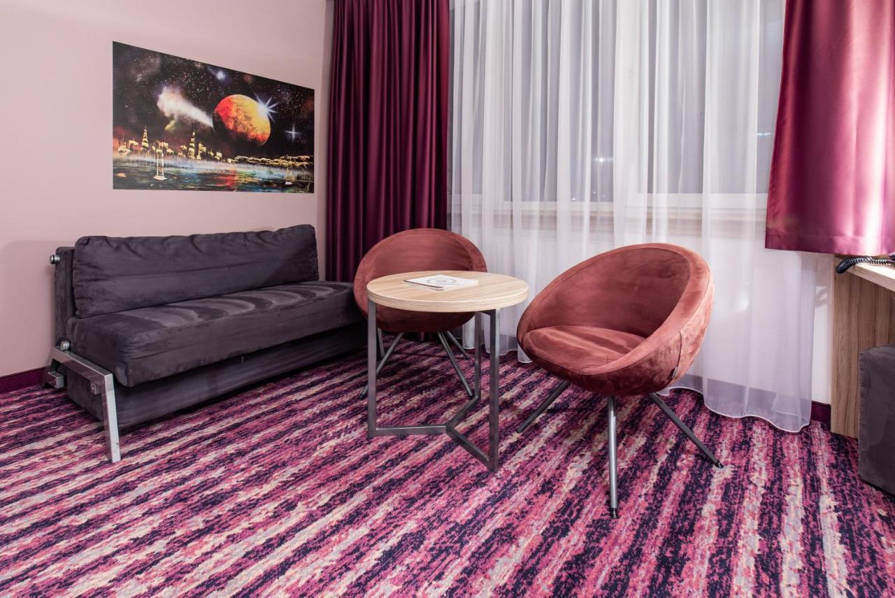 Galaxy Hotel Cracovia Esterno foto